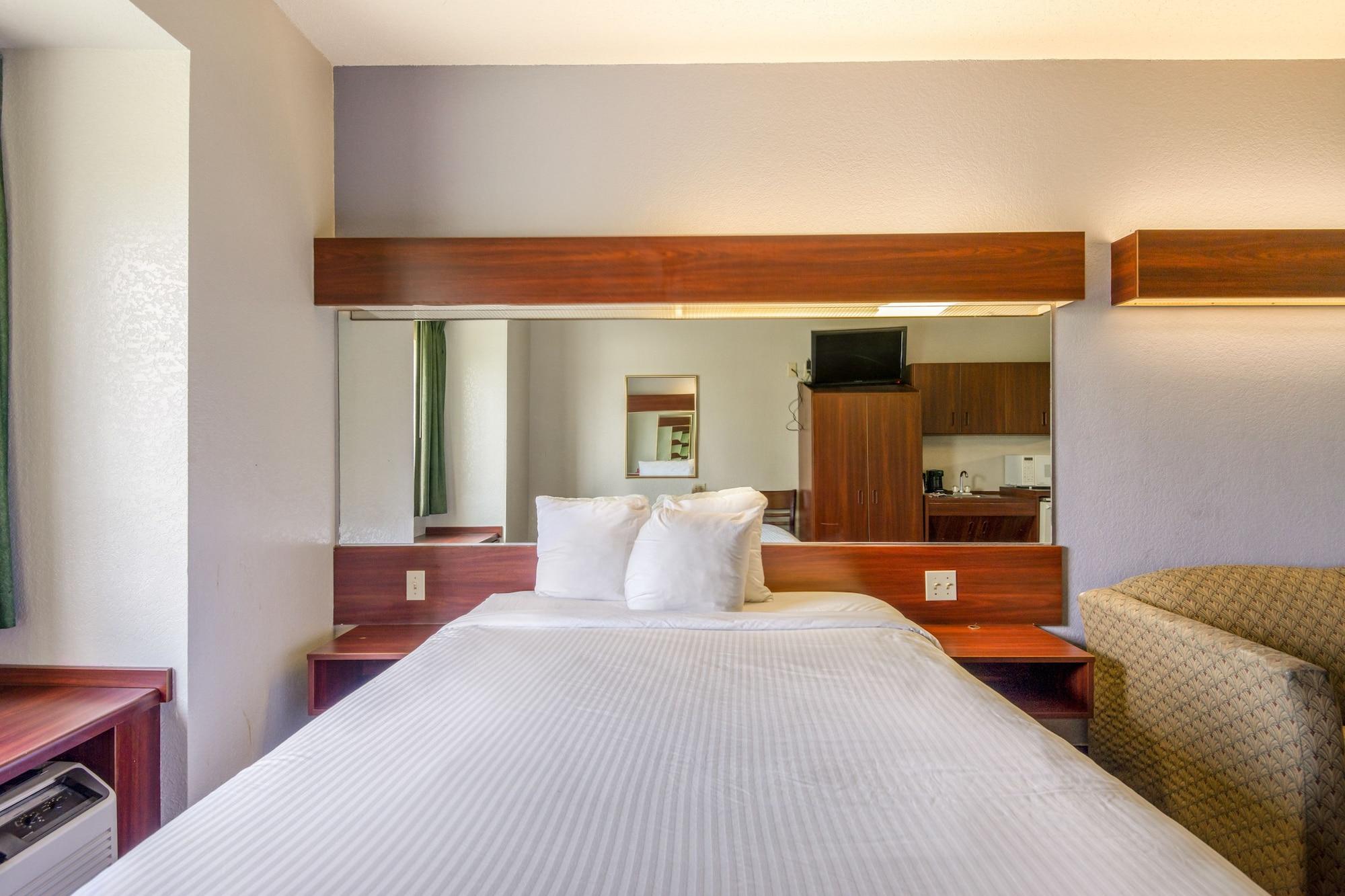 Trident Inn & Suites, Baton Rouge (Adults Only) Prairieville Εξωτερικό φωτογραφία